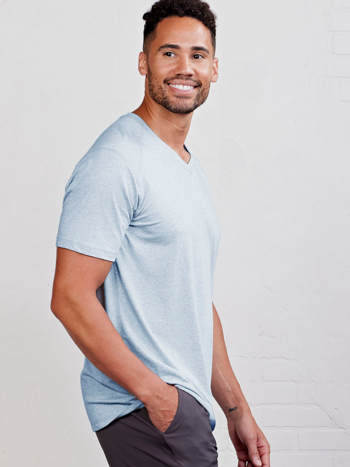 Carrollton V-Neck T-Shirt - Cloud Heather