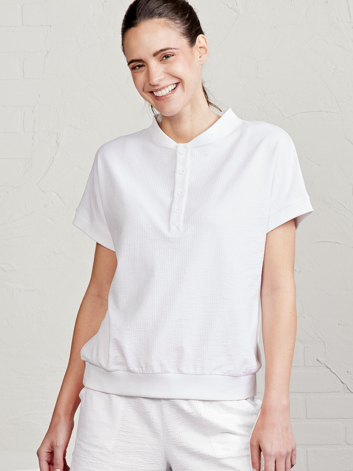 Villa Knit Seersucker Short Sleeve Henley - White