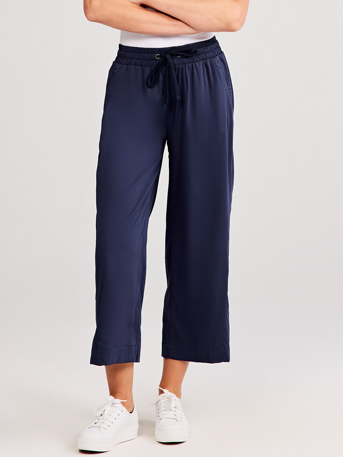 Weekend Wide Leg Pant 25in